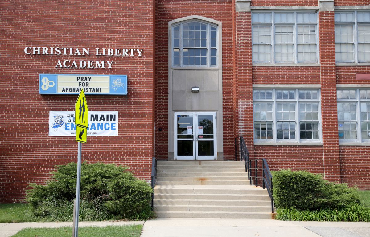 COVID-19 outbreaks reported at 26 Illinois schools, weeks
after start of new school year 1 COVID-19 outbreaks reported at 26 Illinois schools, weeks
after start of new school year 1