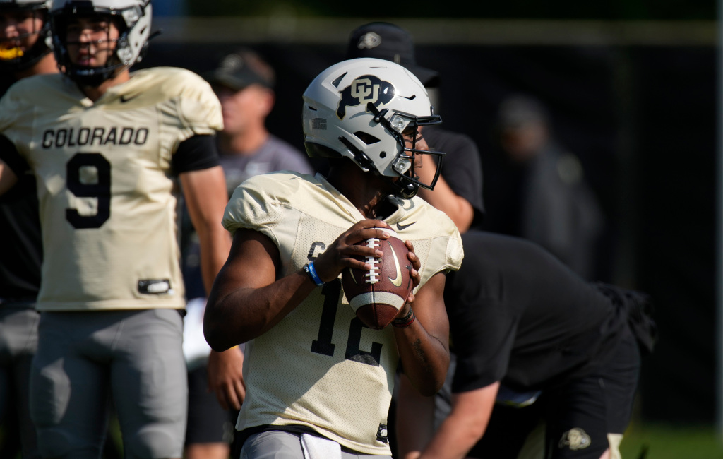 Brendon Lewis or J.T. Shrout? CU Buffs quarterback derby
heats up nearing season opener 1
