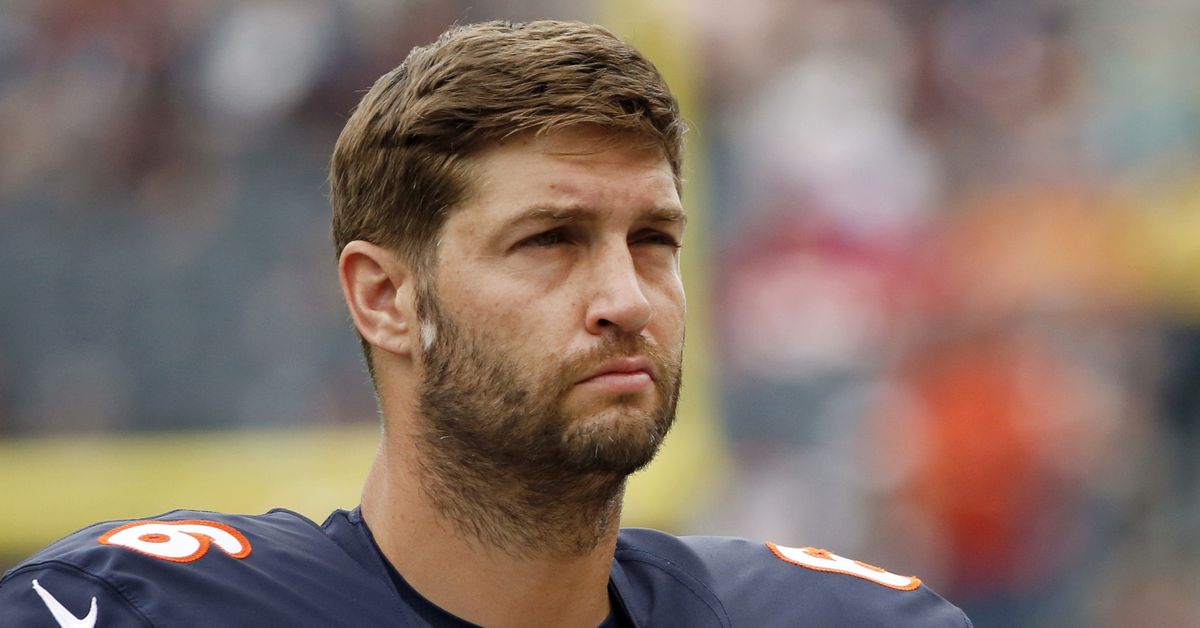 Uber Eats dumps Jay Cutler from ad campaign over anti-mask
views 1