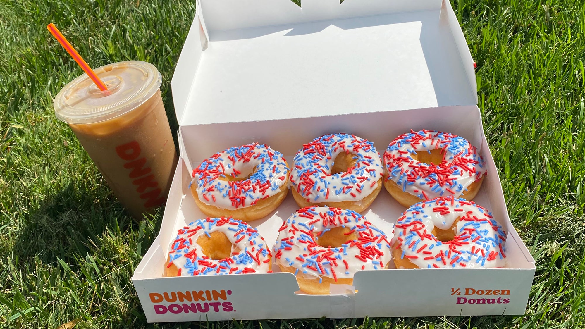 Dunkin’ launched a limited-edition Patriots-inspired
doughnut 1
