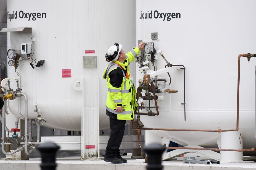 SpaceX President Says a Surge in COVID-19 Hospitalizations
Is Slowing Down Rocket Launches 1 SpaceX President Says a Surge in COVID-19 Hospitalizations
Is Slowing Down Rocket Launches 1