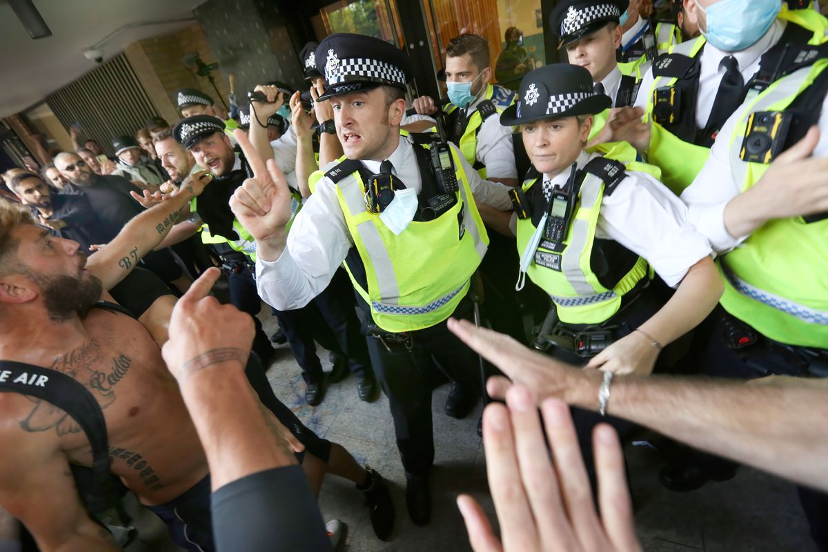Anti-vax protesters storm BBC’s supposed offices in London —
but show up at wrong place 1 Anti-vax protesters storm BBC’s supposed offices in London —
but show up at wrong place 1