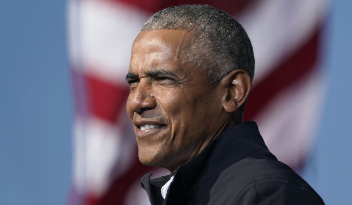 Obama critics blame former president for new COVID-19 cases
on Martha's Vineyard following party 1