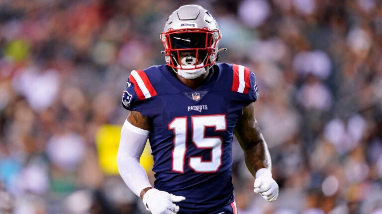 Bill Belichick offers updates on N’Keal Harry before
Patriots roster cuts 1