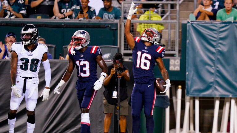 6 takeaways as Patriots quarterbacks shine in preseason win
over Eagles 1