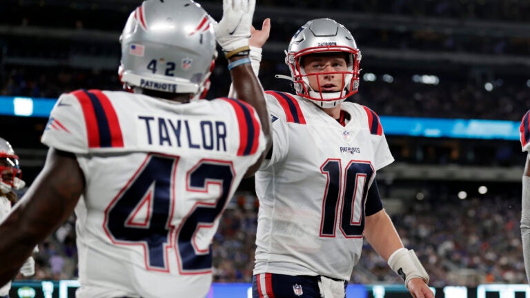 Mac Jones closes out strong as Patriots win preseason
finale 1