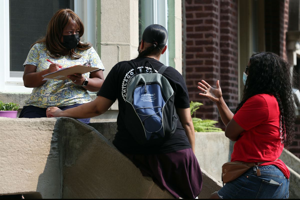 CPS, Chicago Teachers Union trade barbs in dueling letters
as talks for fall reopening sputter 3 weeks before the start of
school 1 CPS, Chicago Teachers Union trade barbs in dueling letters
as talks for fall reopening sputter 3 weeks before the start of
school 1