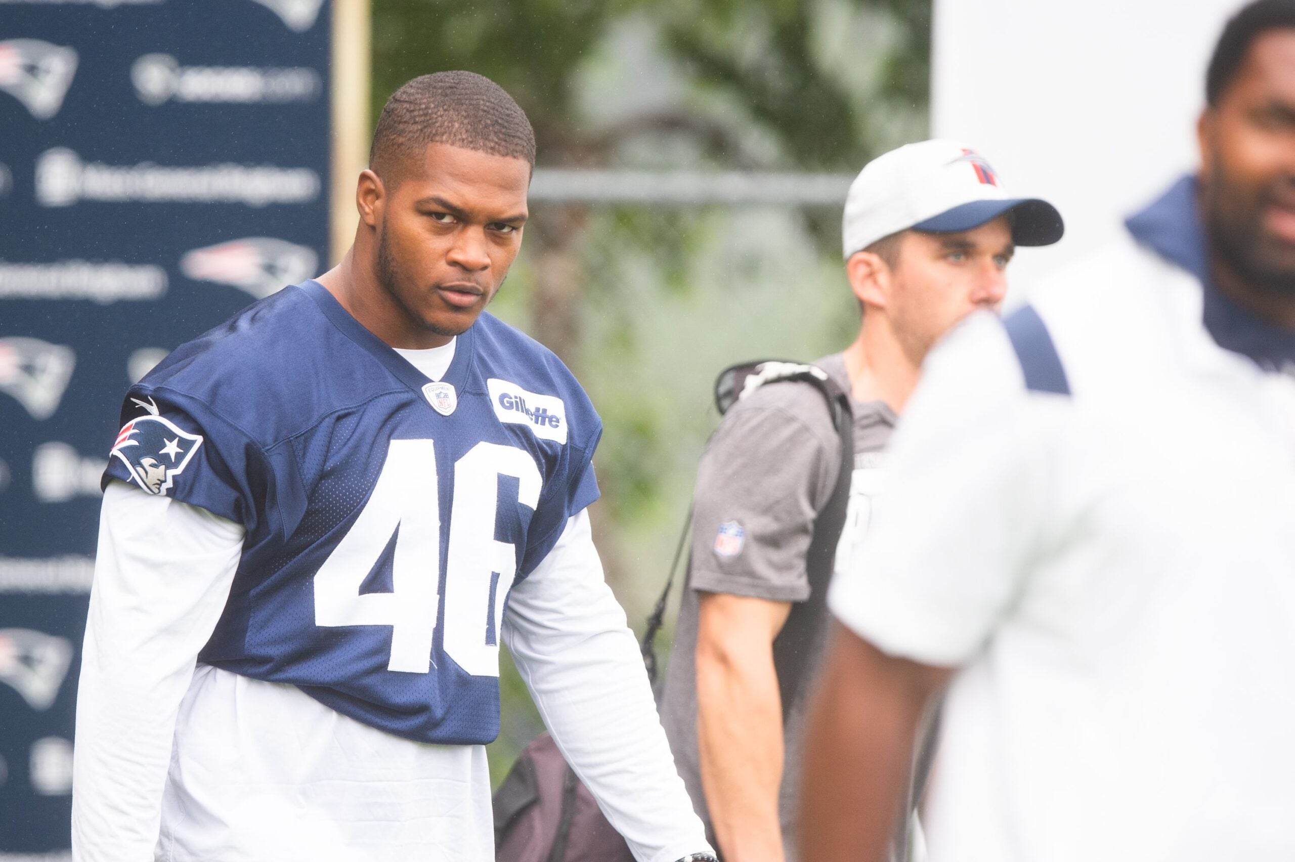 Promising Patriots linebacker Raekwon McMillan reportedly
tears ACL, will miss entire season 1