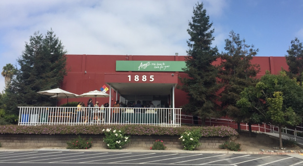 Amy’s Kitchen opens San Jose production center, seeks more
workers 1 Amy’s Kitchen opens San Jose production center, seeks more
workers 1