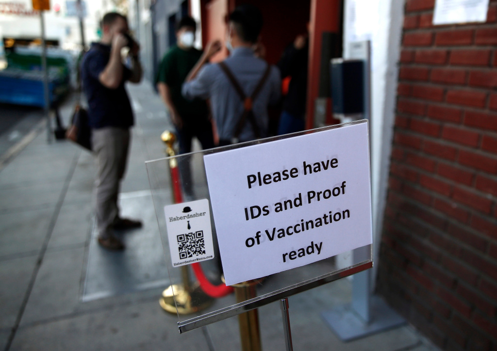 Oakland will require proof of COVID-19 vaccines at
restaurants, other public indoor spaces 1