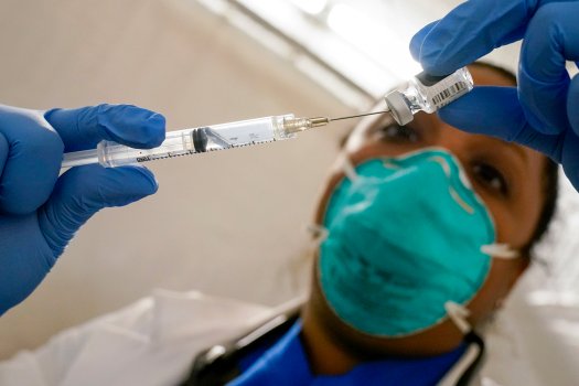 New data shows waning COVID-19 vaccine efficacy, building
case for boosters 1