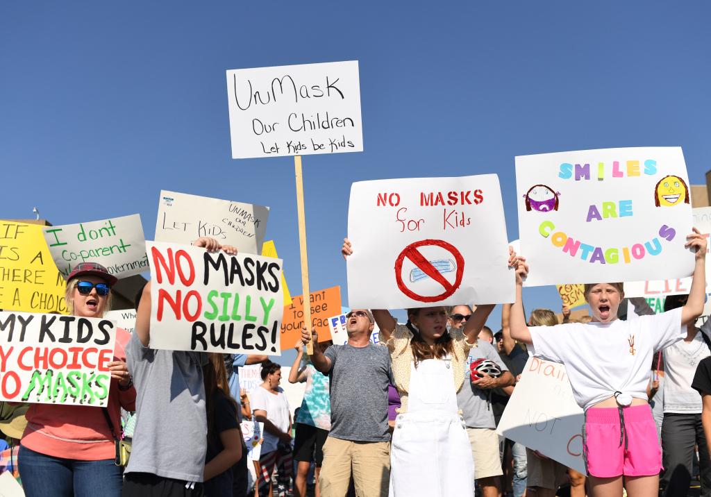 Jeffco parents protest mask mandate for students ages
3-11 1