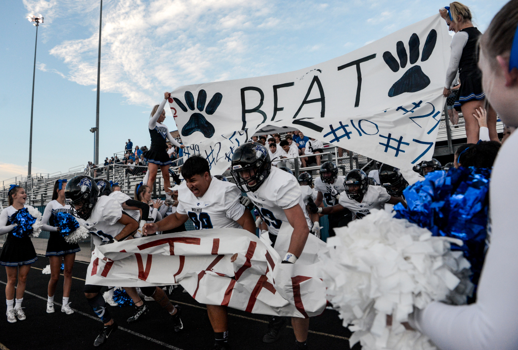 5A football: Grandview stuns Pomona, 30-29, behind Liam
Szarka’s heroics in wild season opener 1 5A football: Grandview stuns Pomona, 30-29, behind Liam
Szarka’s heroics in wild season opener 1