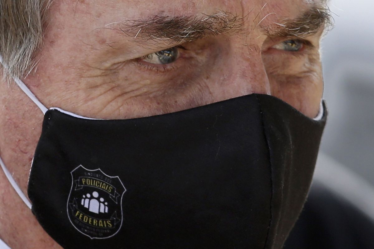Brazilian President Jair Bolsonaro wants citizens to stop
wearing COVID face masks 1 Brazilian President Jair Bolsonaro wants citizens to stop
wearing COVID face masks 1