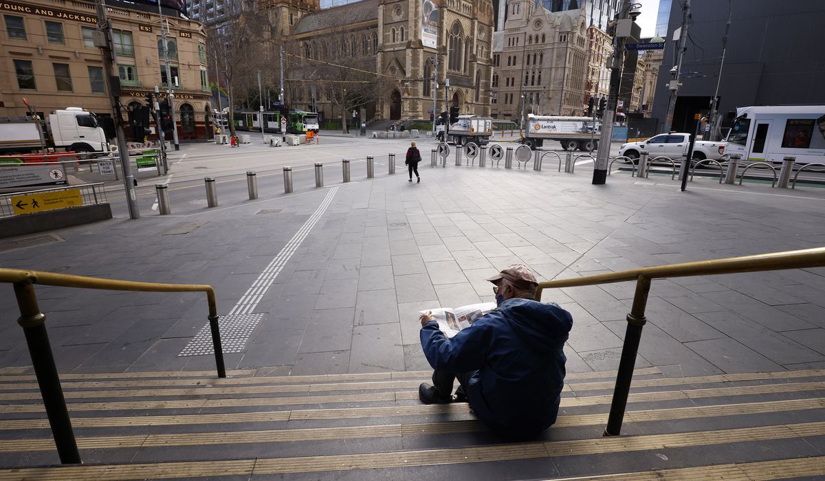 Australian military, police enforcing 'strict lockdown' of
New South Wales after COVID-19 spike 1