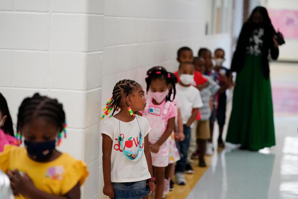 Schools reopen with masks optional in many U.S.
classrooms 1