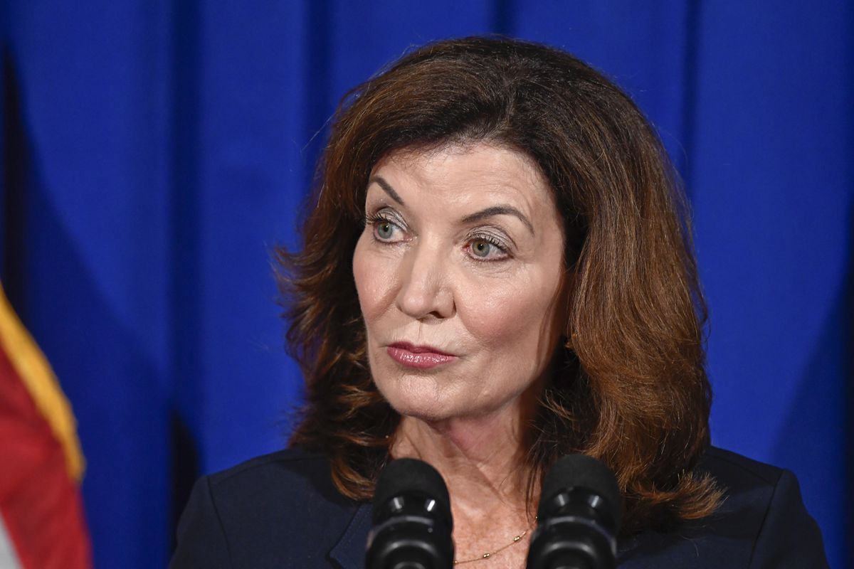 New York State may have power to enact mask mandate at
schools, Hochul hints 1 New York State may have power to enact mask mandate at
schools, Hochul hints 1