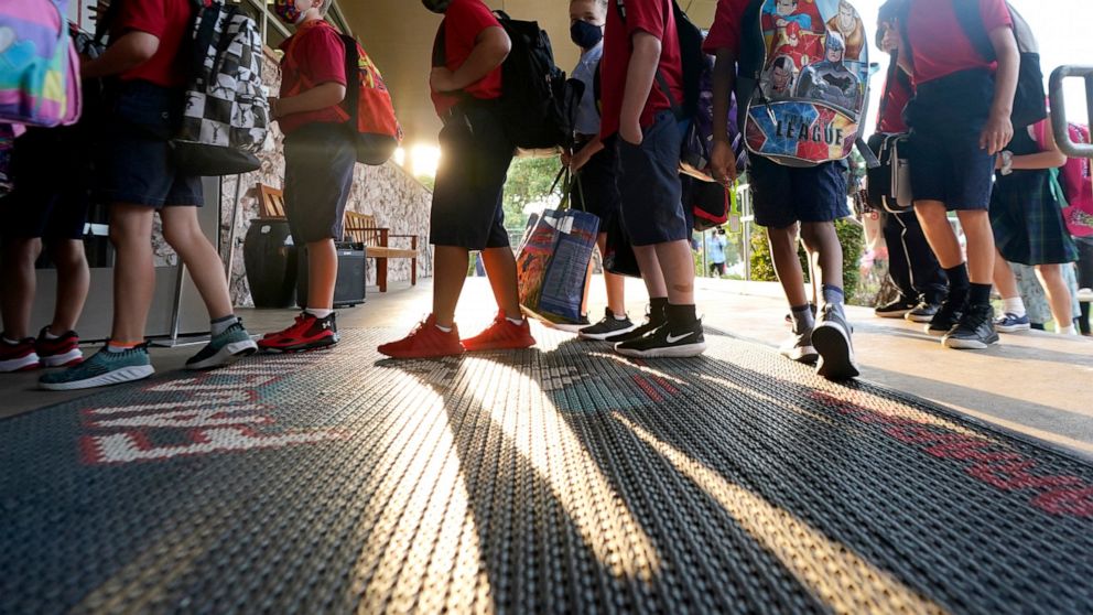 School mask, vaccine mandates supported in US: AP-NORC
poll 1