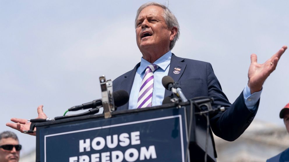 House lawmaker suing Pelosi over mask rule says he has
COVID 1