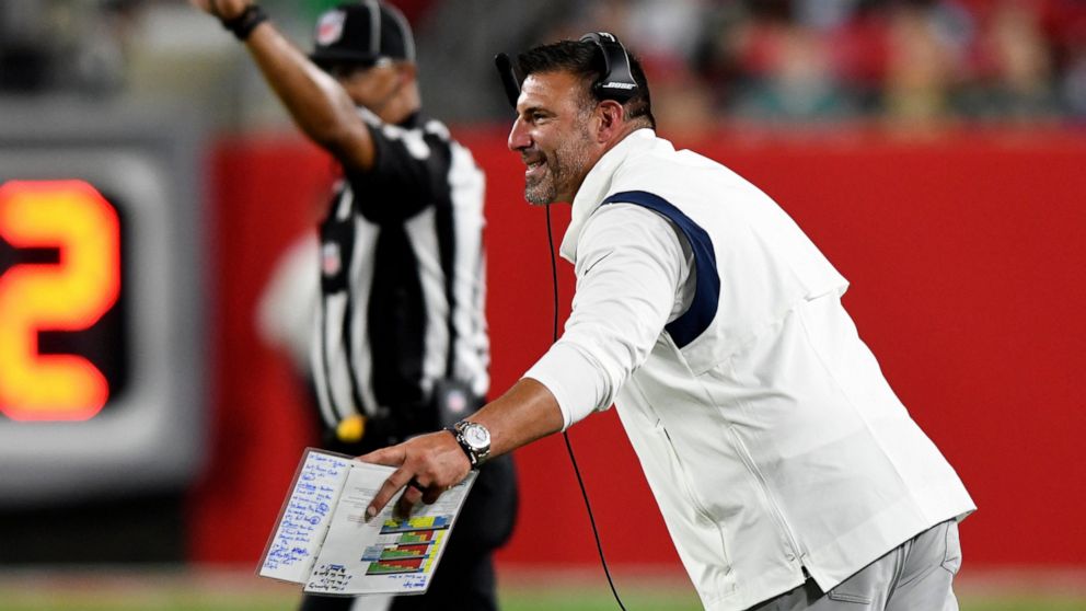 Titans coach Mike Vrabel tests positive for COVID-19 1