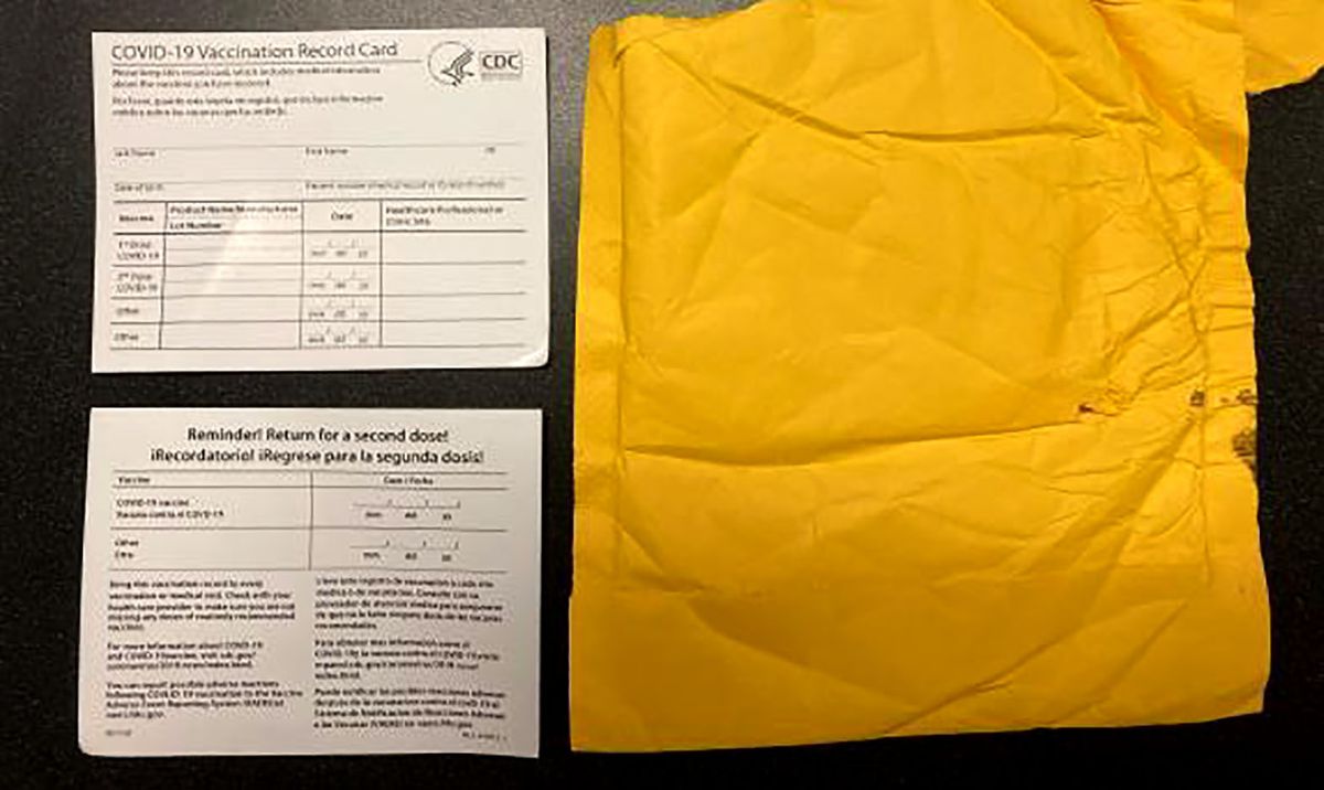 Memphis Border Patrol confiscates thousands of fake COVID-19
vaccine cards 1 Memphis Border Patrol confiscates thousands of fake COVID-19
vaccine cards 1