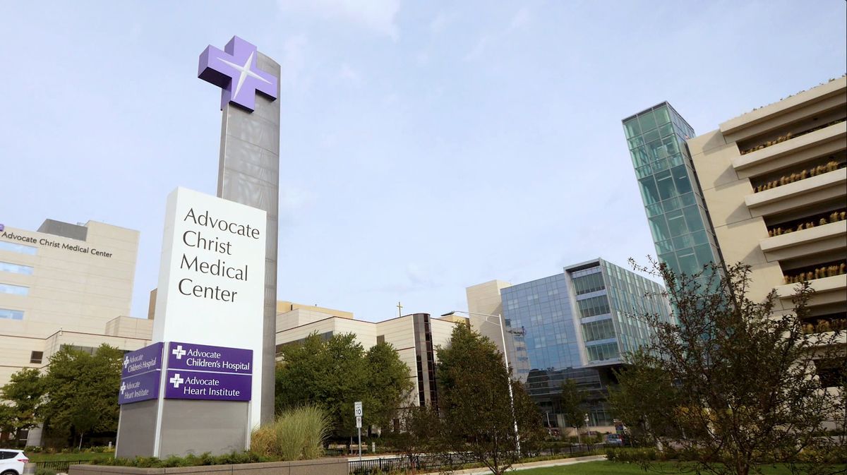 Advocate Aurora hospital system mandating COVID-19 vaccines
for its 75,000 workers 1 Advocate Aurora hospital system mandating COVID-19 vaccines
for its 75,000 workers 1