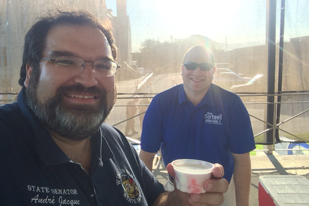 State senator who opposed mask mandates on ventilator with
COVID-19 1 State senator who opposed mask mandates on ventilator with
COVID-19 1