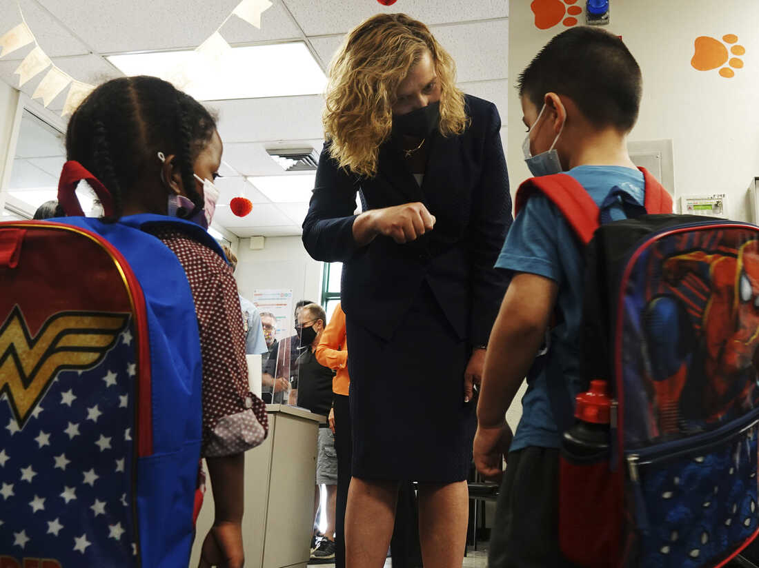 Florida Gives Schools 48 Hours To Do Away With Their Mask
Mandates — Or Lose Funding 1