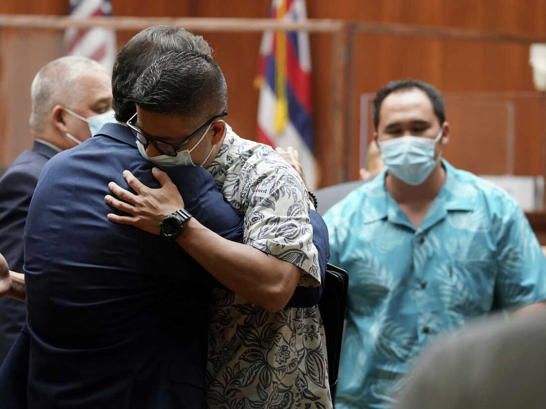 3 Honolulu Police Officers Who Fatally Shot A Teen Will Not
Go To Trial 1