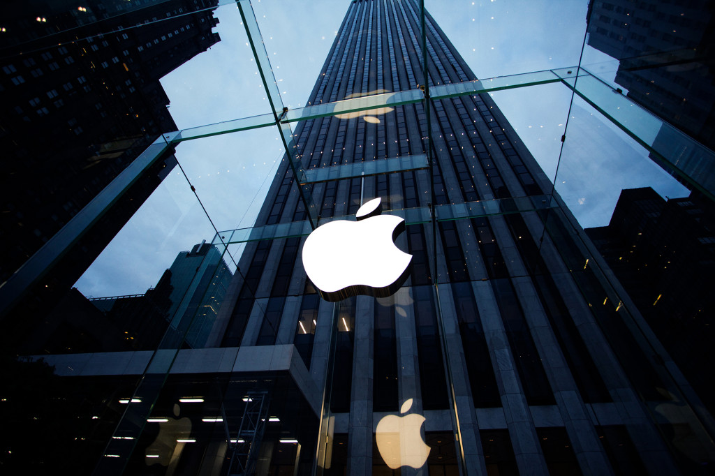 Apple pushes back return-to-office plans to January at the
earliest 1