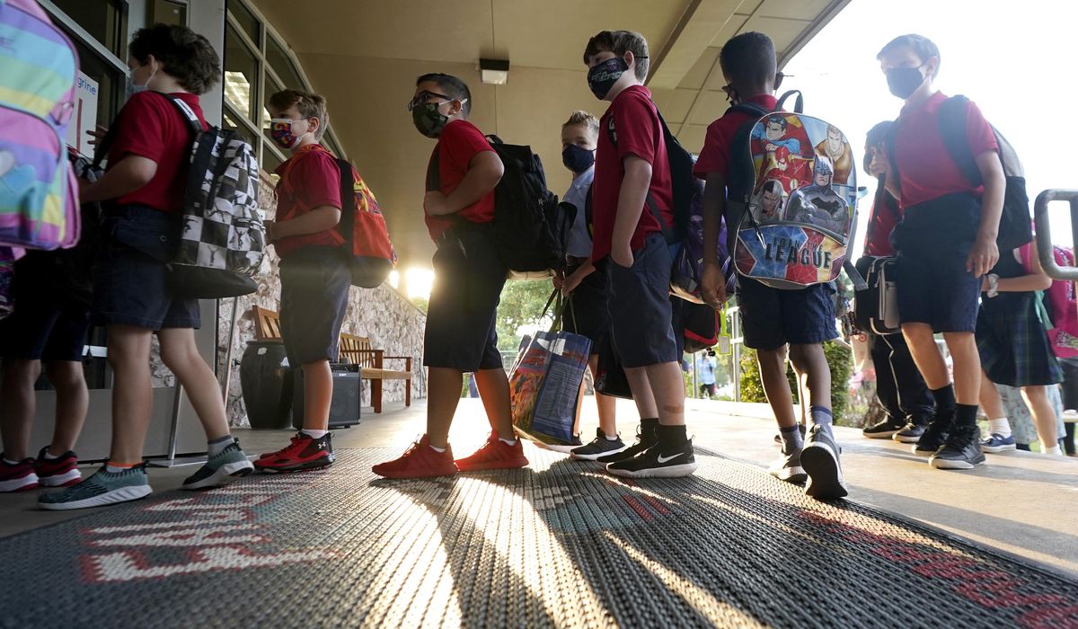GOP governors, school districts battle over mask
mandates 1