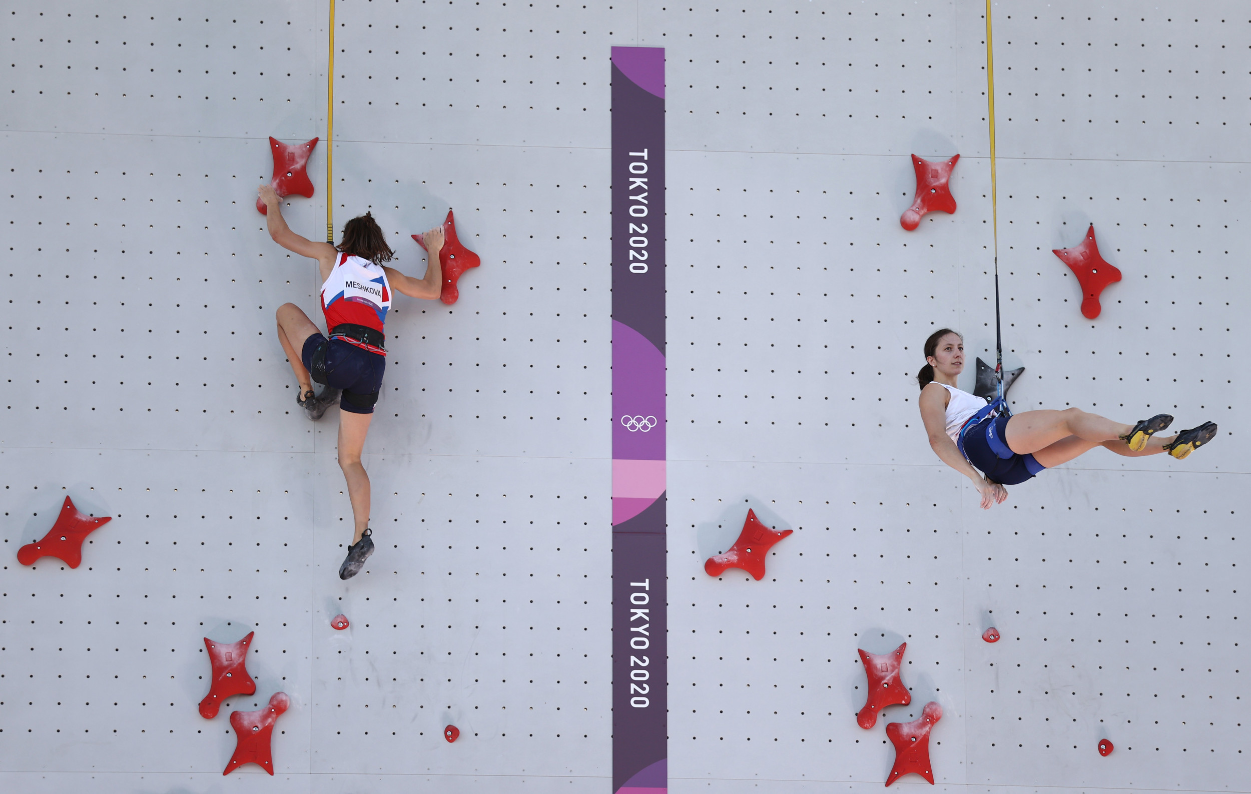 Tokyo 2020 Live Updates: Team USA Sets 400m Hurdles Record,
Great Britain Gets Sailing Gold Despite Protest 1