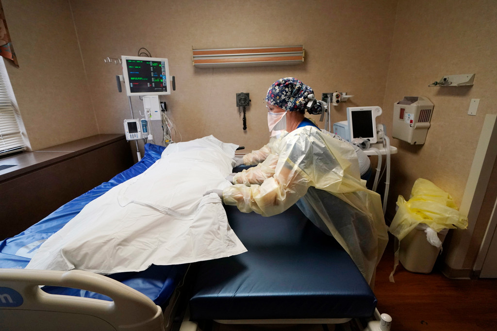 US COVID-19 hospitalizations top 100,000 for first time
since January 1 US COVID-19 hospitalizations top 100,000 for first time
since January 1