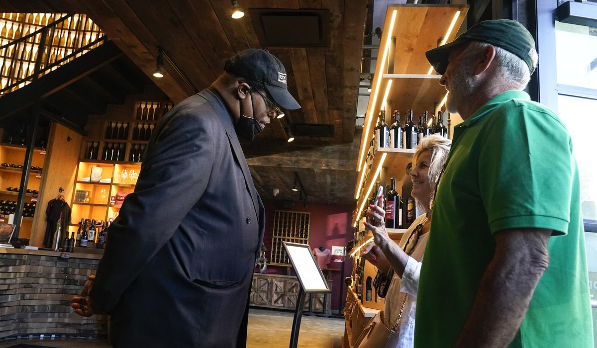 Restaurants, gyms sue NYC Mayor Bill de Blasio over COVID-19
vaccine mandate 1