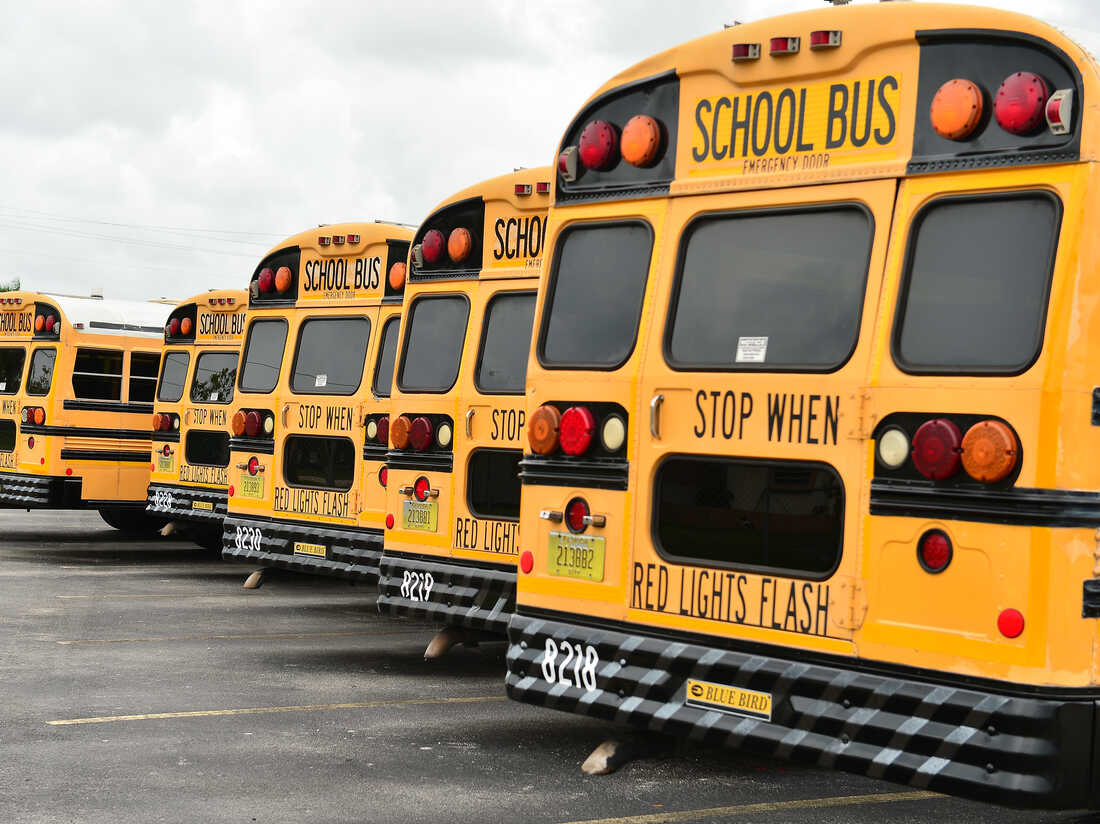 3 Florida Educators Die Of COVID-19 Within 24 Hours As
Schools Prepare To Reopen 1