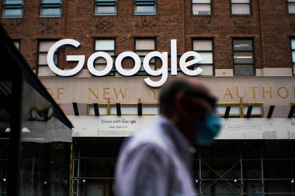Google delays return to office until 2022 amid coronavirus
surge 1