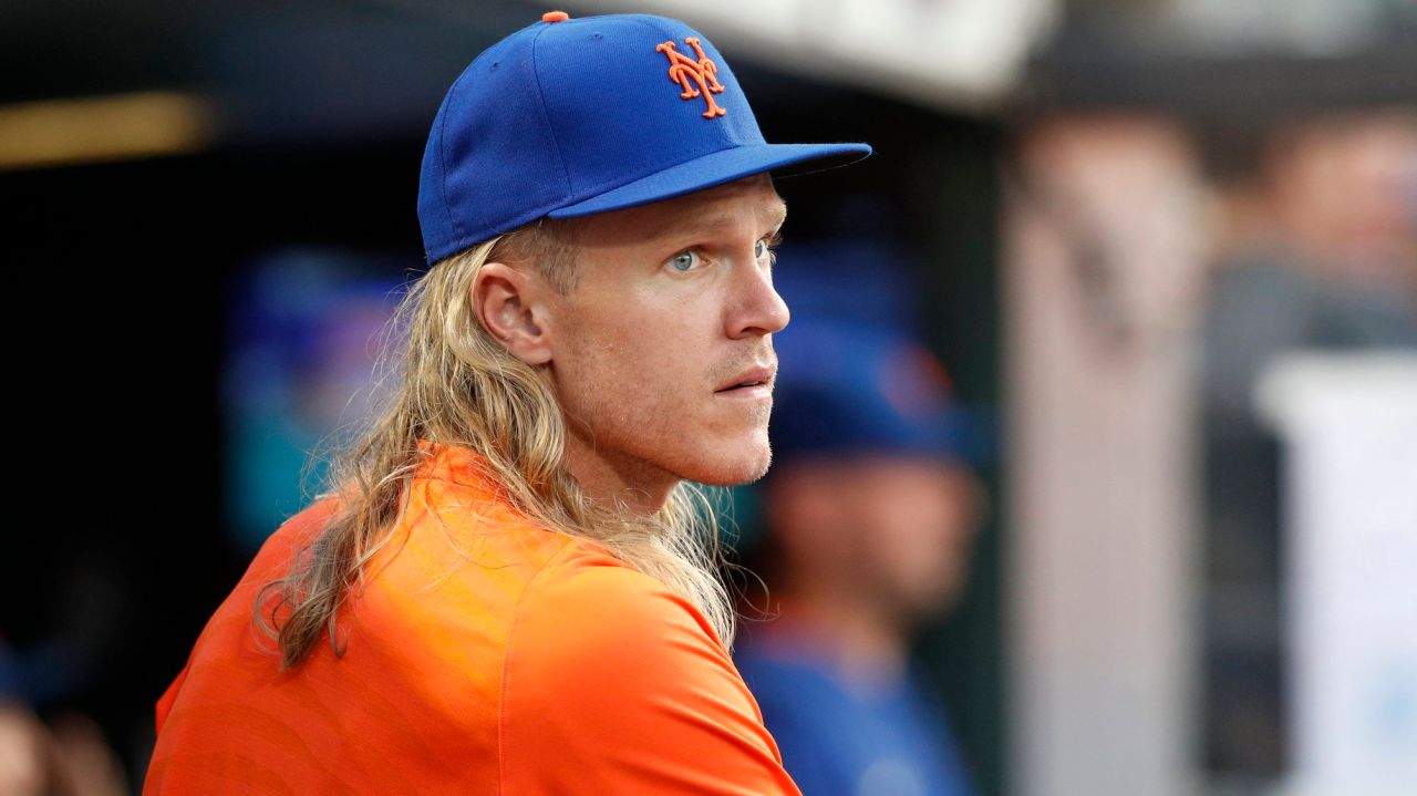 Mets' Noah Syndergaard tests positive for COVID-19, sources
say 1