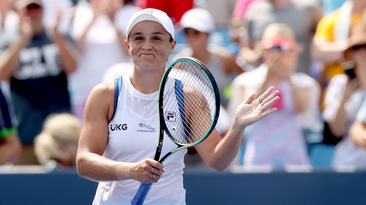 Ash Barty survives long and winding road to be top seed at
the U.S. Open 1