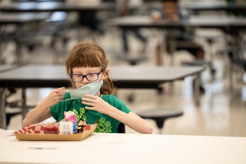 COVID Cases Rise in Georgia's Largest School District
Despite Child Mask Mandate 1