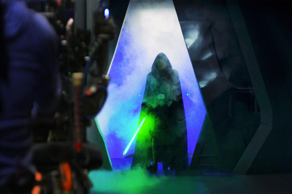 Lucasfilm’s Dave Filoni Opens Up About the “Good Feeling” of
Mark Hamill’s ‘Mandalorian’ Appearance 1