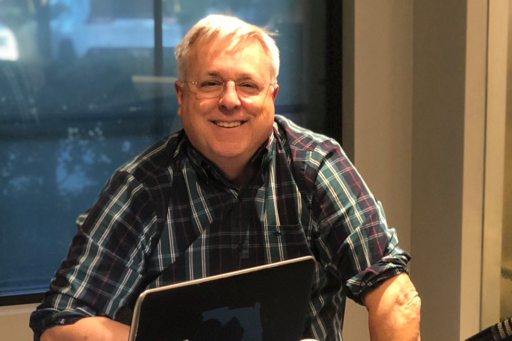 A third anti-vaccine conservative radio host dies of
COVID-19 1