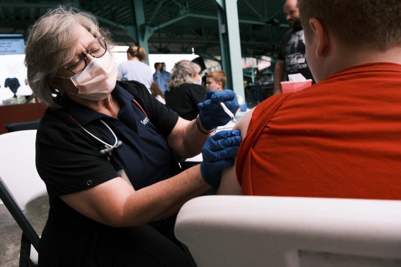 Missouri Taxi Firm Rejects Passengers Wearing Masks, Owner
Proud of State's Low Vaxx Rate 1