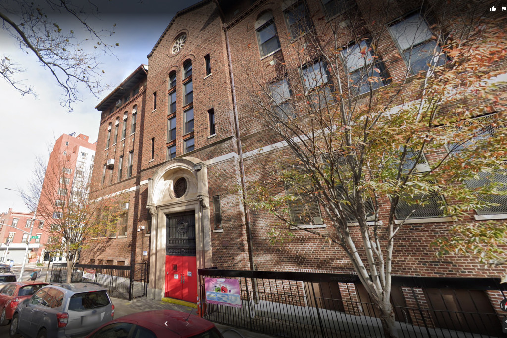 De Blasio’s legacy: A mass exodus from NYC’s public
schools 1 De Blasio’s legacy: A mass exodus from NYC’s public
schools 1