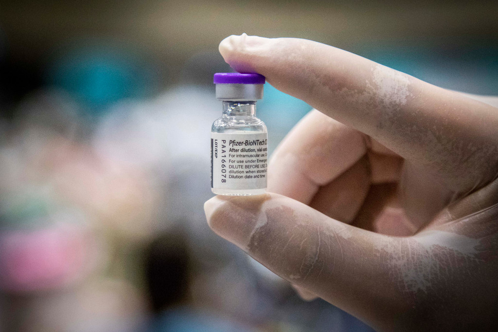 New Zealand reports first death tied to Pfizer COVID-19
vaccine 1