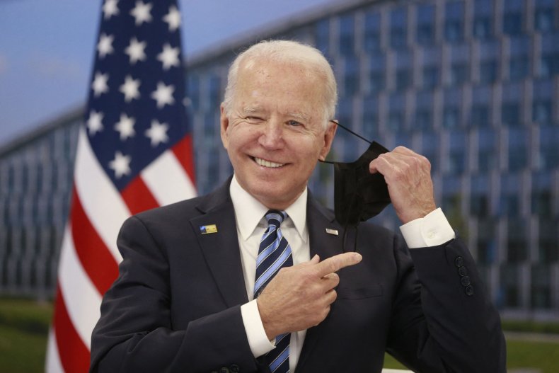 Medical Blogger Suing Biden Administration Over Airplane
Face Masks Calls Antibiotics a 'Crutch' 1