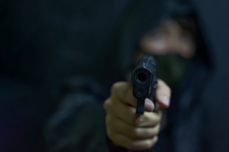 Florida Barbershop Owner Shoots Masked Gunman Who Was Angry
Over Haircut: Police 1