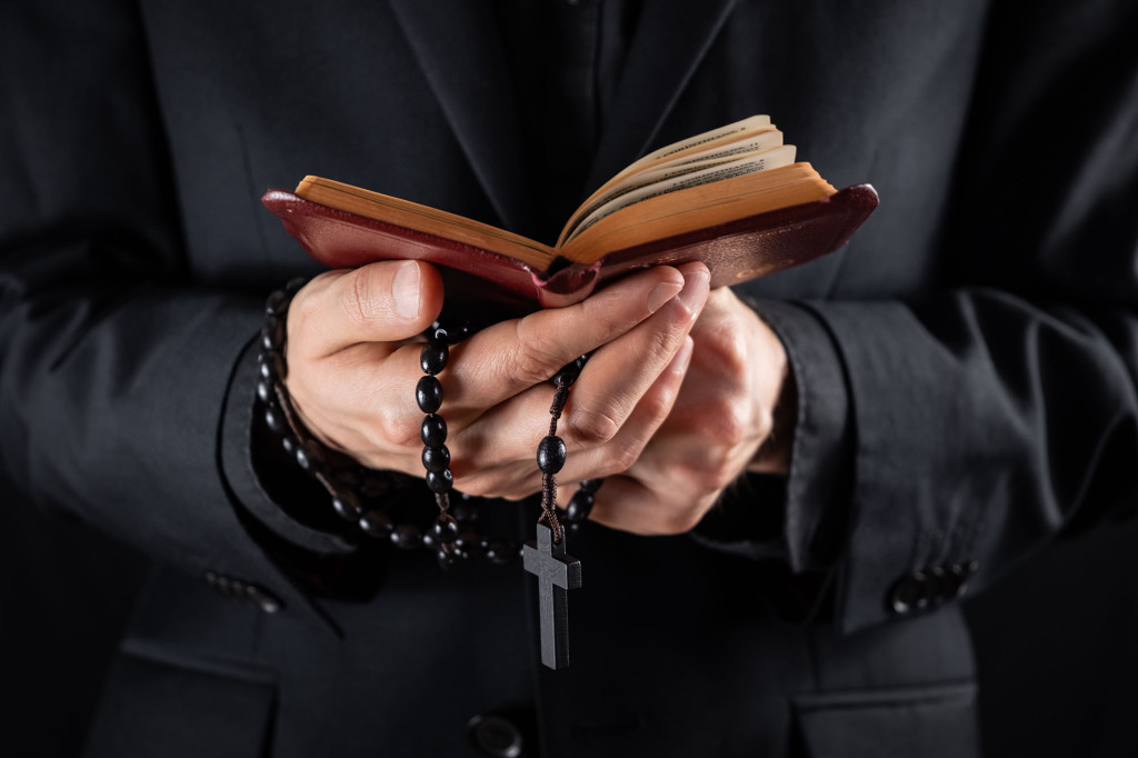 State bureaucrats are hoarding federal funds meant for
religious schools 1