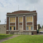 COVID-19 outbreak shuts down entire police department in
Illinois 13