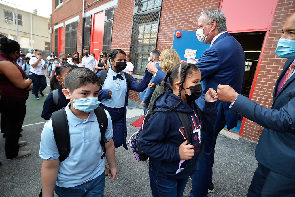 Security crisis looms at NYC schools as vaccine deadline
nears 1