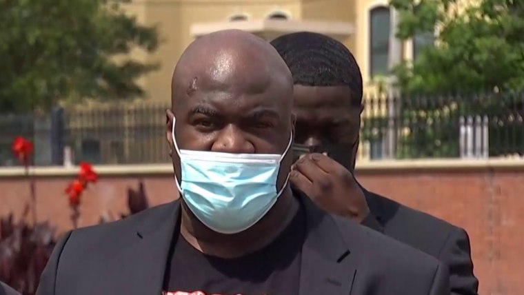 Ex-officers accused of violating George Floyd's rights to be
arraigned 1